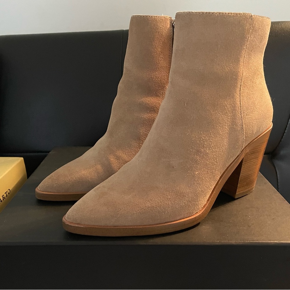 Halogen suede bootie NEW
